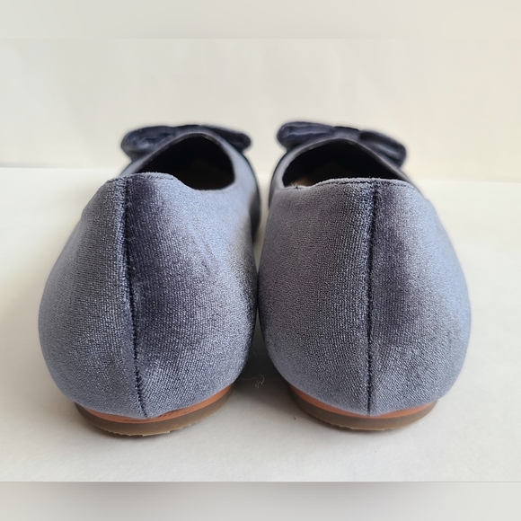 Womens velvet pointed ballet flats w/ bows - Picture 5 of 9